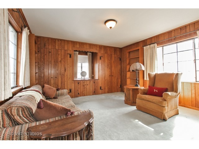 34 Briar Rd, Golf, IL 60029 photo 6