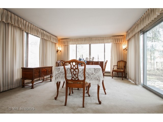 34 Briar Rd, Golf, IL 60029 photo 4