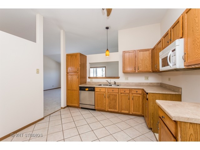 4 Cloverdale Ct, Algonquin, IL 60102 photo 5