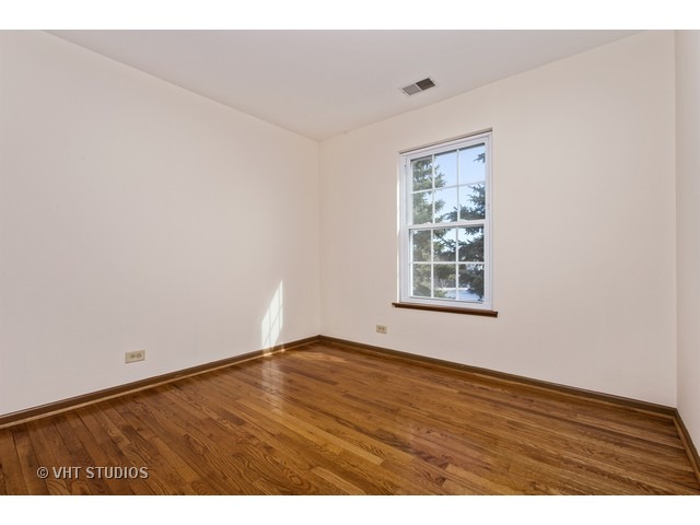 4 Cloverdale Ct, Algonquin, IL 60102 photo 9