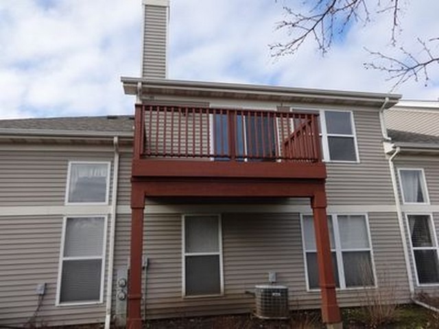4 Cloverdale Ct, Algonquin, IL 60102 photo 2