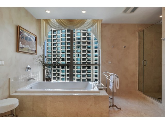 21 E Huron St #3405, Chicago, IL 60611 photo 18