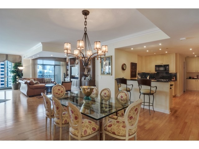 21 E Huron St #3405, Chicago, IL 60611 photo 12