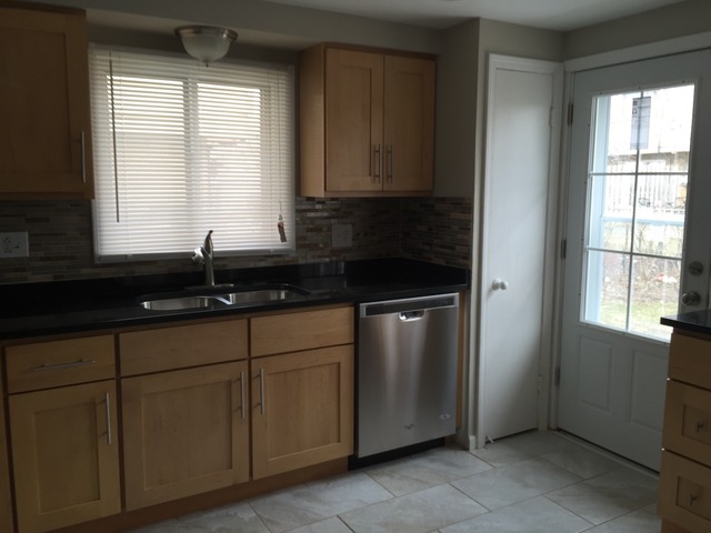 8940 Lyons St, Des Plaines, IL 60016 photo 7