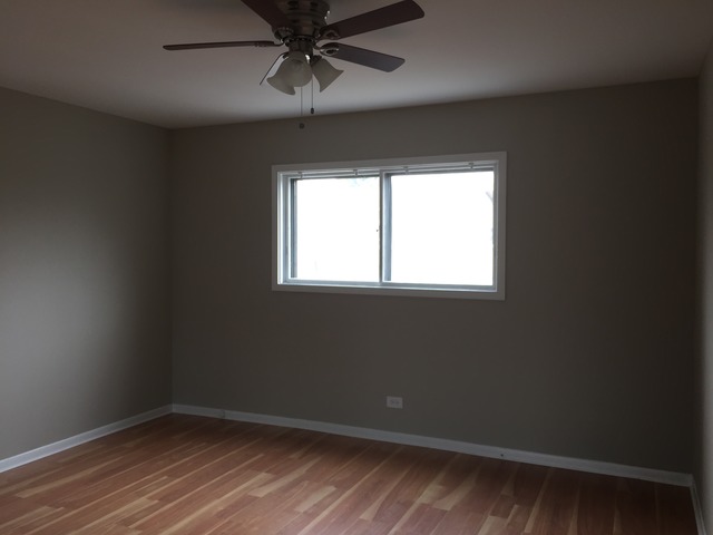 8940 Lyons St, Des Plaines, IL 60016 photo 4