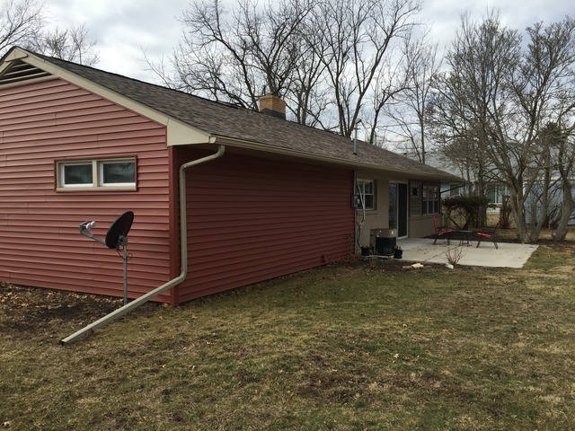 126 E South St, Sheffield, IL 61361 photo 3
