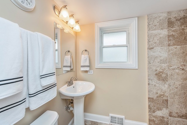 884 Bittersweet Dr, Northbrook, IL 60062 photo 17