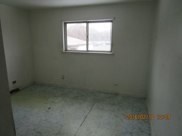 1318 E 71st Pl, Chicago, IL 60619 photo 3