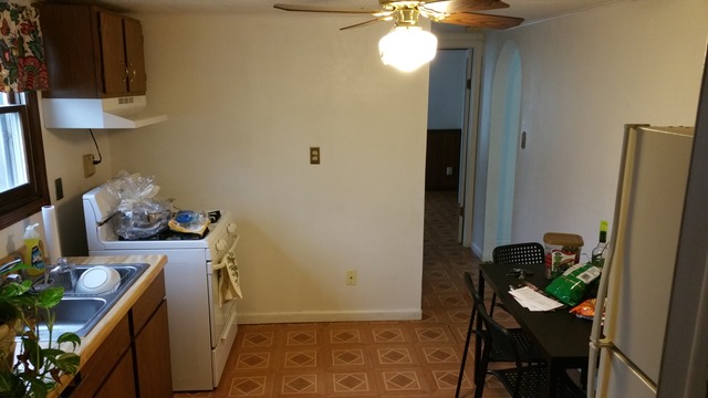 1301 Binder St, Aurora, IL 60505 photo 4