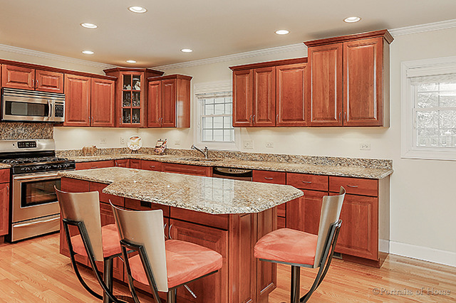 6702 Crest Rd, Darien, IL 60561 photo 4