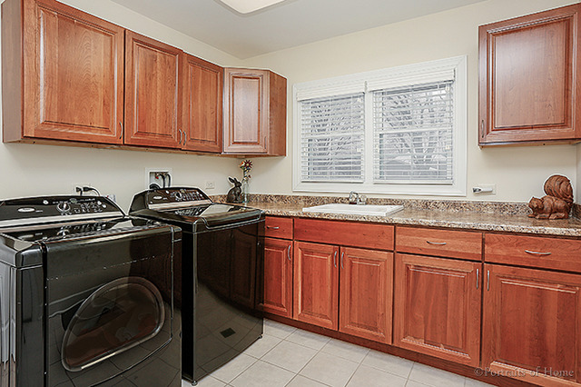 6702 Crest Rd, Darien, IL 60561 photo 9