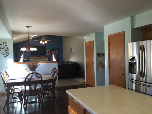 131 Old Farm Mid Ct, Bradley, IL 60915 photo 13