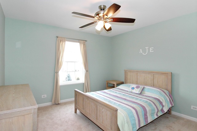 1029 Biltmore Dr, Elgin, IL 60120 photo 16