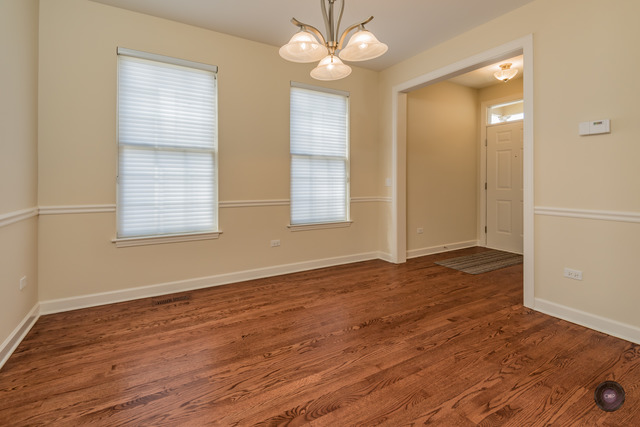 904 Case St, Naperville, IL 60563 photo 2