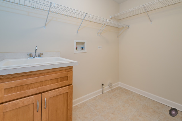 904 Case St, Naperville, IL 60563 photo 16
