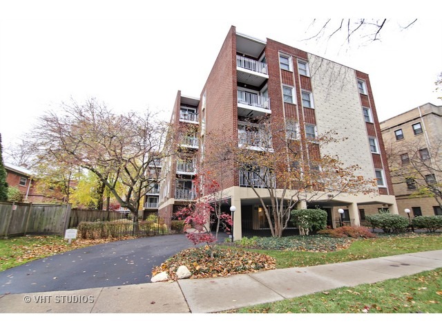 1310 Maple Ave #2D, Evanston, IL 60201 photo 1