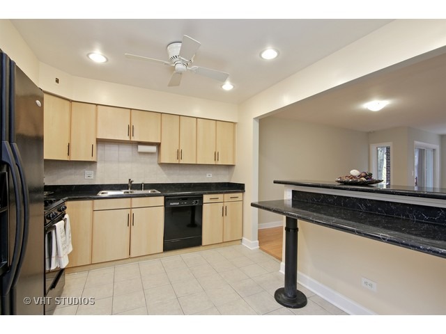 1310 Maple Ave #2D, Evanston, IL 60201 photo 4