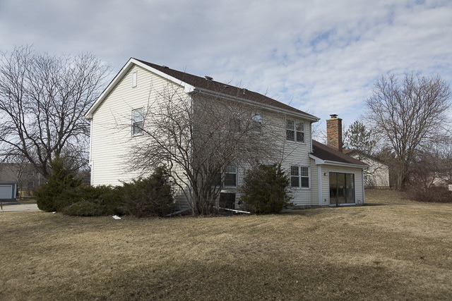 1193 Ivy Ct, Bartlett, IL 60103 photo 2