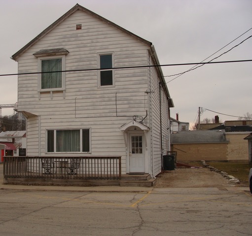1 E Main St, Newark, IL 60541 photo 2