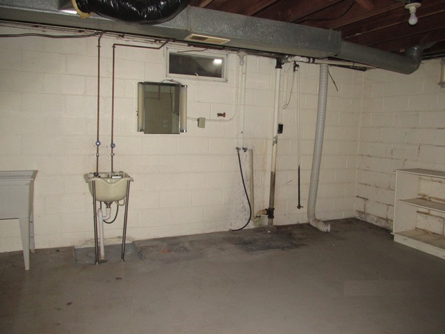 535 S Wall St, Kankakee, IL 60901 photo 13