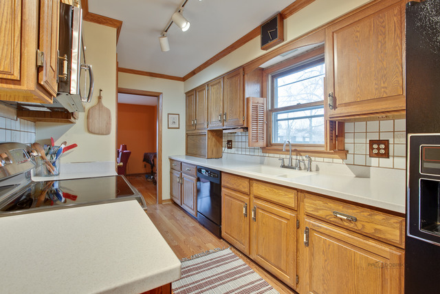 902 Elden Dr, Cary, IL 60013 photo 13