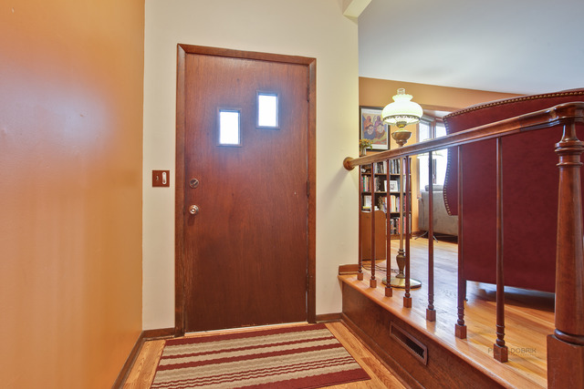 902 Elden Dr, Cary, IL 60013 photo 3