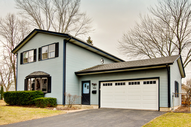 902 Elden Dr, Cary, IL 60013 photo 1