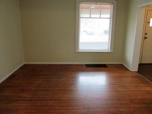 310 E Superior St, Ottawa, IL 61350 photo 6