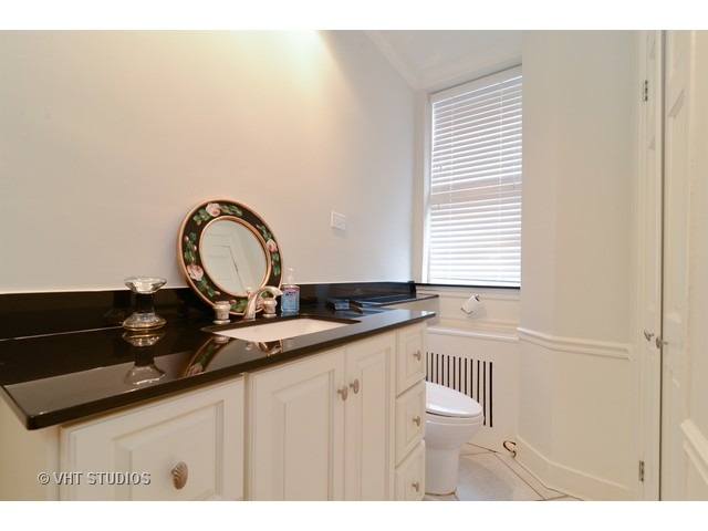 20 E Cedar St #4C, Chicago, IL 60611 photo 15