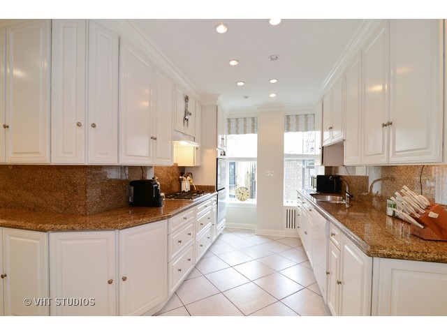 20 E Cedar St #4C, Chicago, IL 60611 photo 6