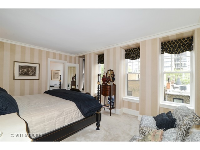 20 E Cedar St #4C, Chicago, IL 60611 photo 10