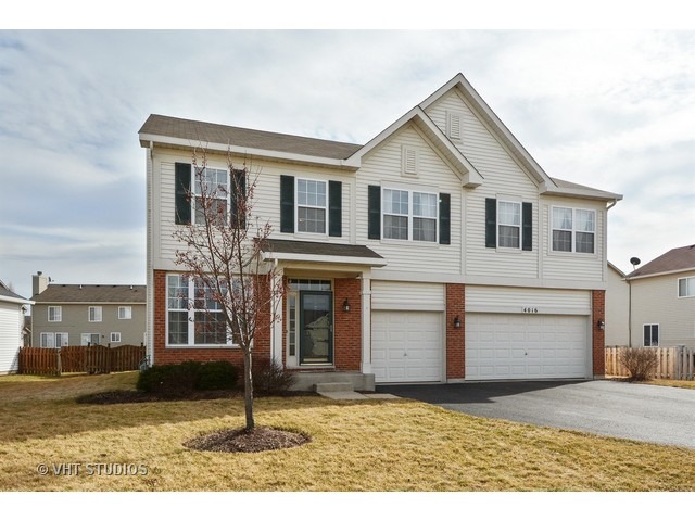 4016 Hoffman St, Plano, IL 60545 photo 1