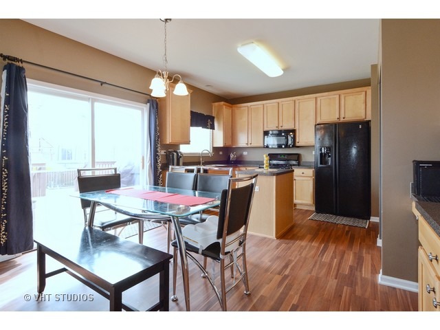 4016 Hoffman St, Plano, IL 60545 photo 6