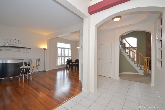 2303 Loop Rd, Algonquin, IL 60102 photo 3