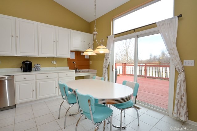 2303 Loop Rd, Algonquin, IL 60102 photo 9