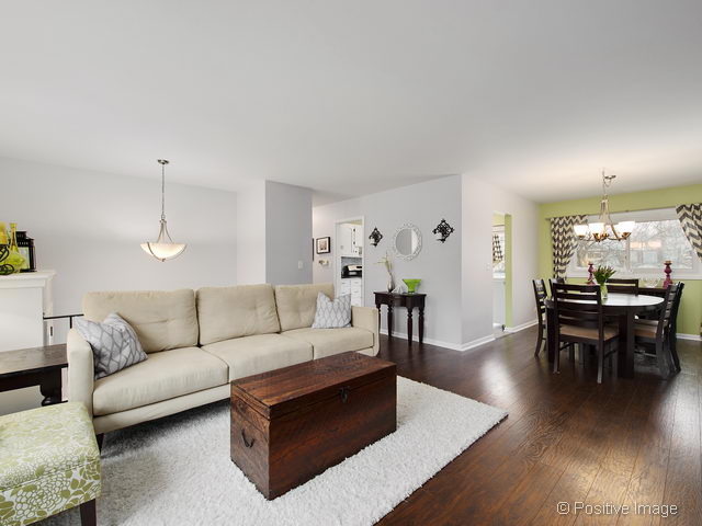 1300 Dawes Ave, Wheaton, IL 60189 photo 3