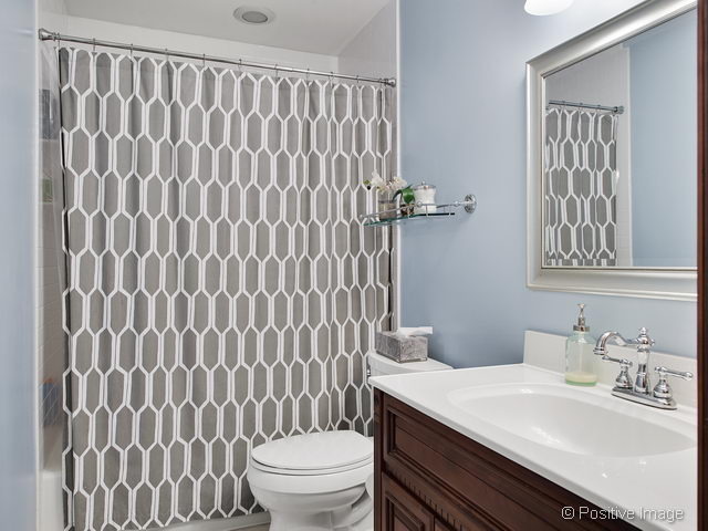 1300 Dawes Ave, Wheaton, IL 60189 photo 14