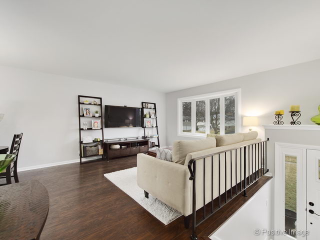 1300 Dawes Ave, Wheaton, IL 60189 photo 4