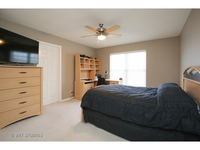 1020 Estancia Ln, Algonquin, IL 60102 photo 18