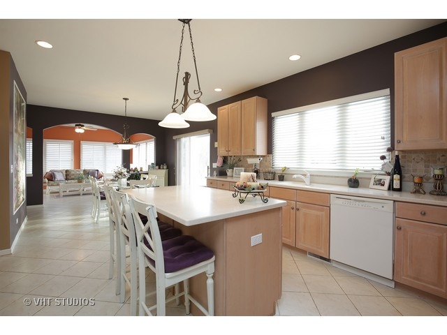 1020 Estancia Ln, Algonquin, IL 60102 photo 6