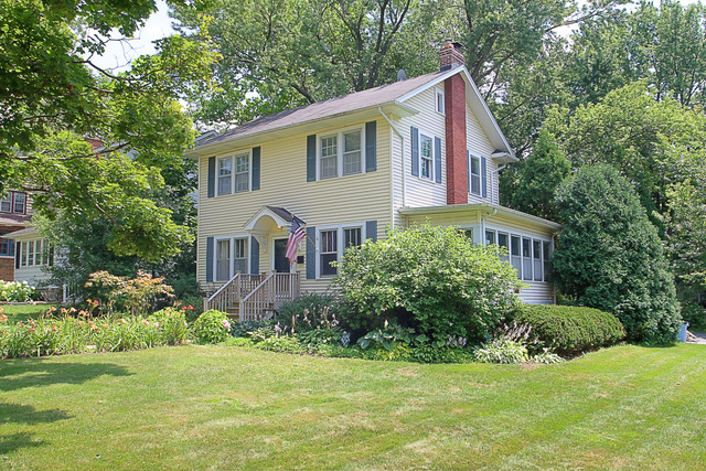 804 E Willow Ave, Wheaton, IL 60187 photo 2