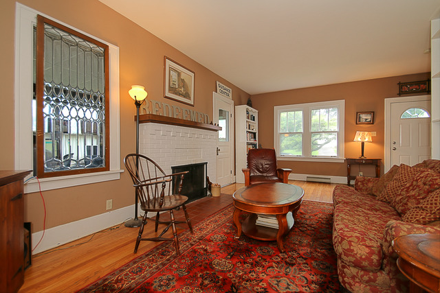 804 E Willow Ave, Wheaton, IL 60187 photo 18