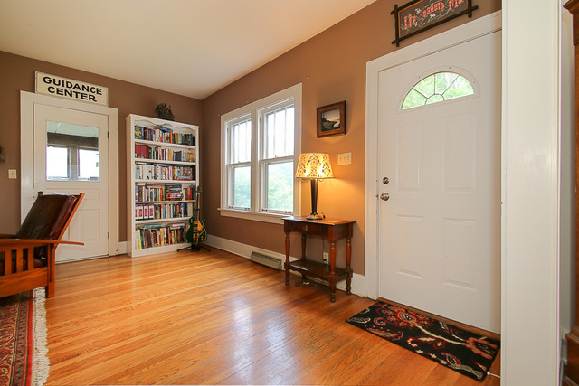 804 E Willow Ave, Wheaton, IL 60187 photo 15