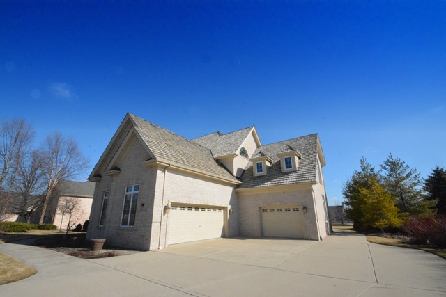 17623 S Richmond Rd, Plainfield, IL 60586 photo 3