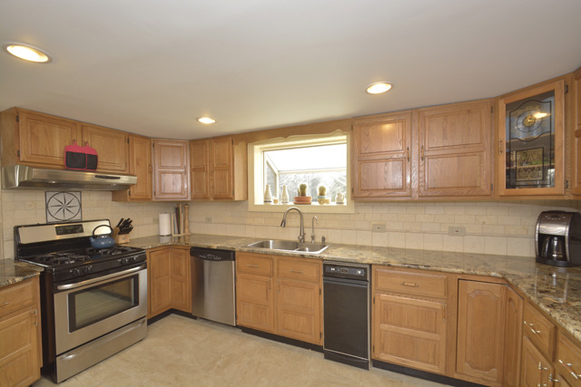 33267 N Stanton Ln, Ingleside, IL 60041 photo 6