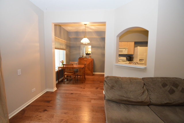 912 Mesa Dr, Elgin, IL 60123 photo 5