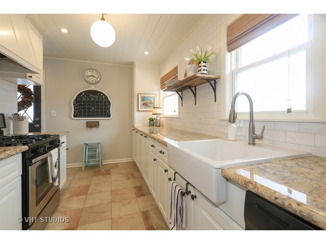 221 N Wille St, Mount Prospect, IL 60056 photo 6
