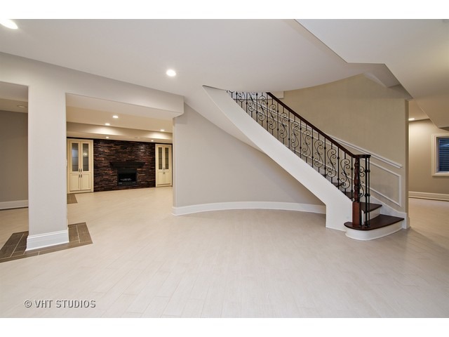 814 Wedel Ln, Glenview, IL 60025 photo 12