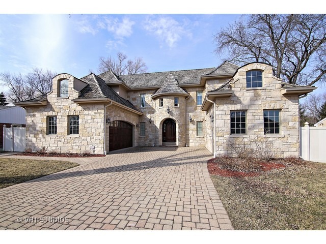 814 Wedel Ln, Glenview, IL 60025 photo 1