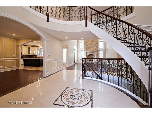 814 Wedel Ln, Glenview, IL 60025 photo 2
